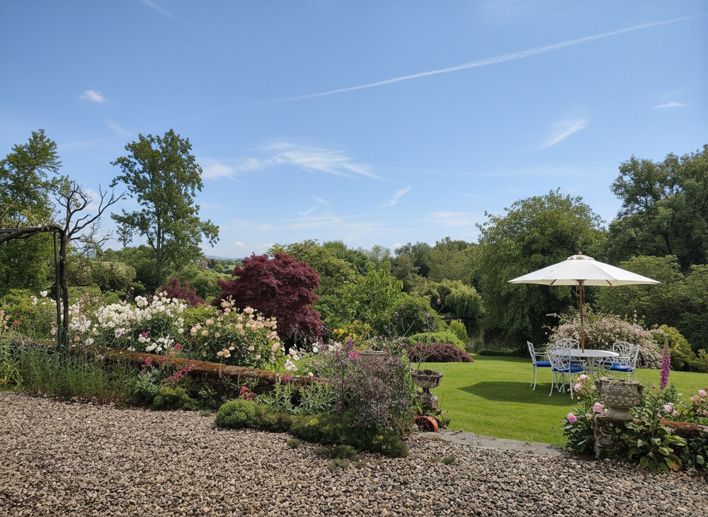 Maison de campagne de charme, 177 m², Jardin paysagé de 4500 m2 et piscine