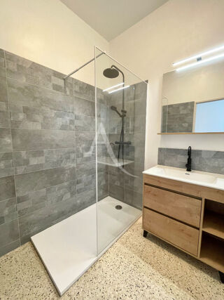  Maison à louer 3 pièces 90 m²