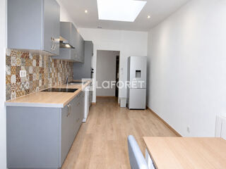  Appartement à louer 4 pièces 91 m²