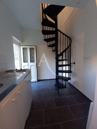  Appartement à louer 2 pièces 18 m²