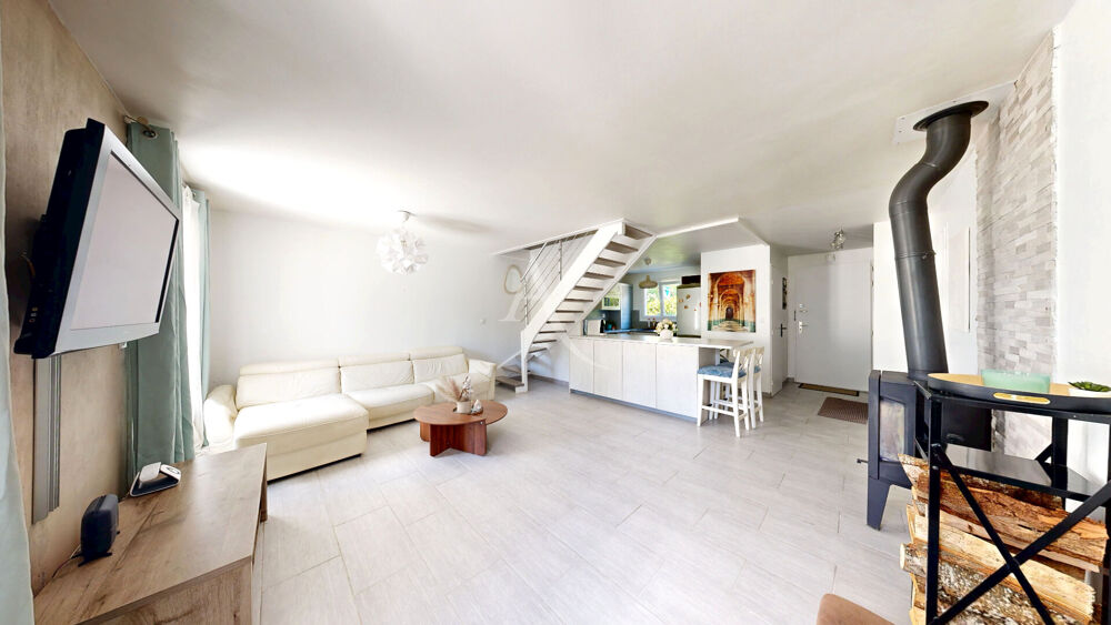 Vente Maison Maison VAUREAL avec 4 chambres garage et terrain. Vaureal