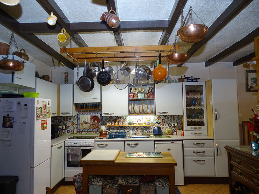 Vente Maison CÔTES-D'ARMOR, Maison indépendante en pierre de 2 chambres située dans le village de Sainte-Tréphine Sainte trephine