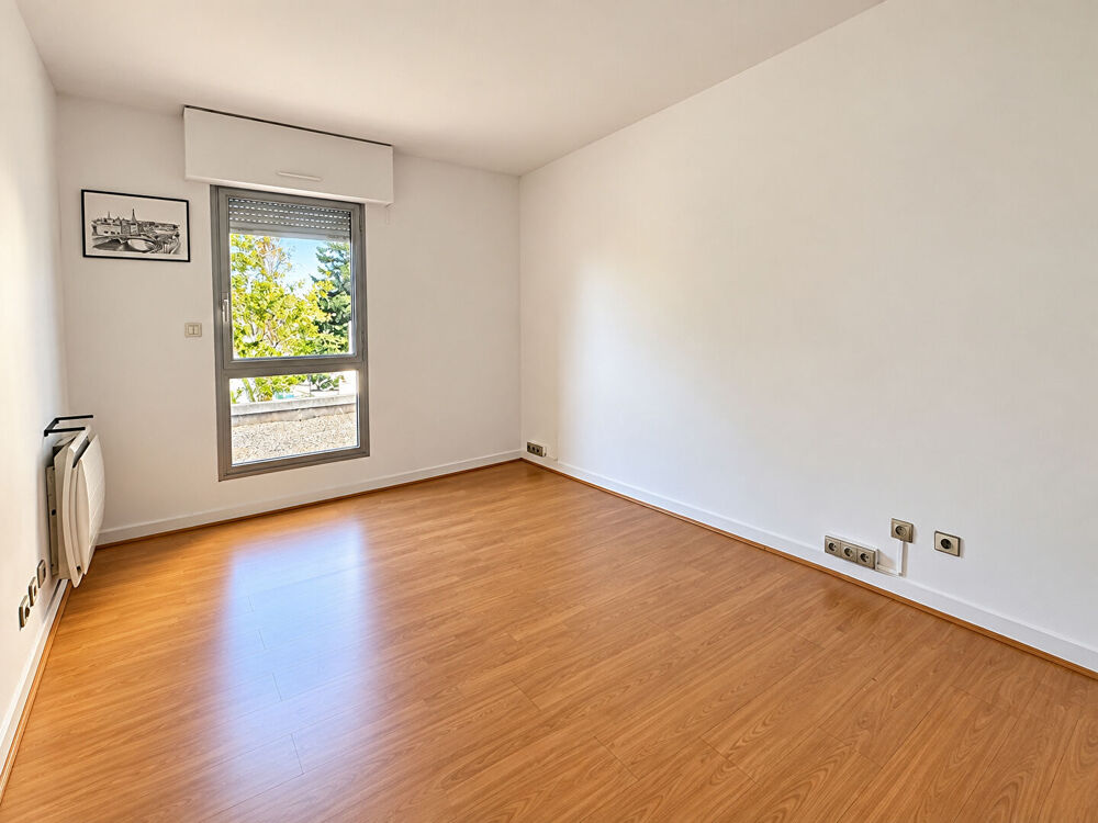 Appartement Saint Anne T4 90 m² Terrasse, parking sous sol, cave