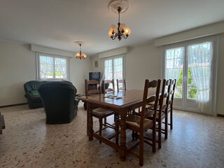  Maison  vendre 6 pices 132 m