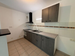  Appartement à louer 2 pièces 43 m²