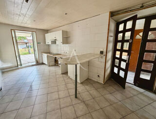  Immeuble à vendre 13 pièces 200 m²