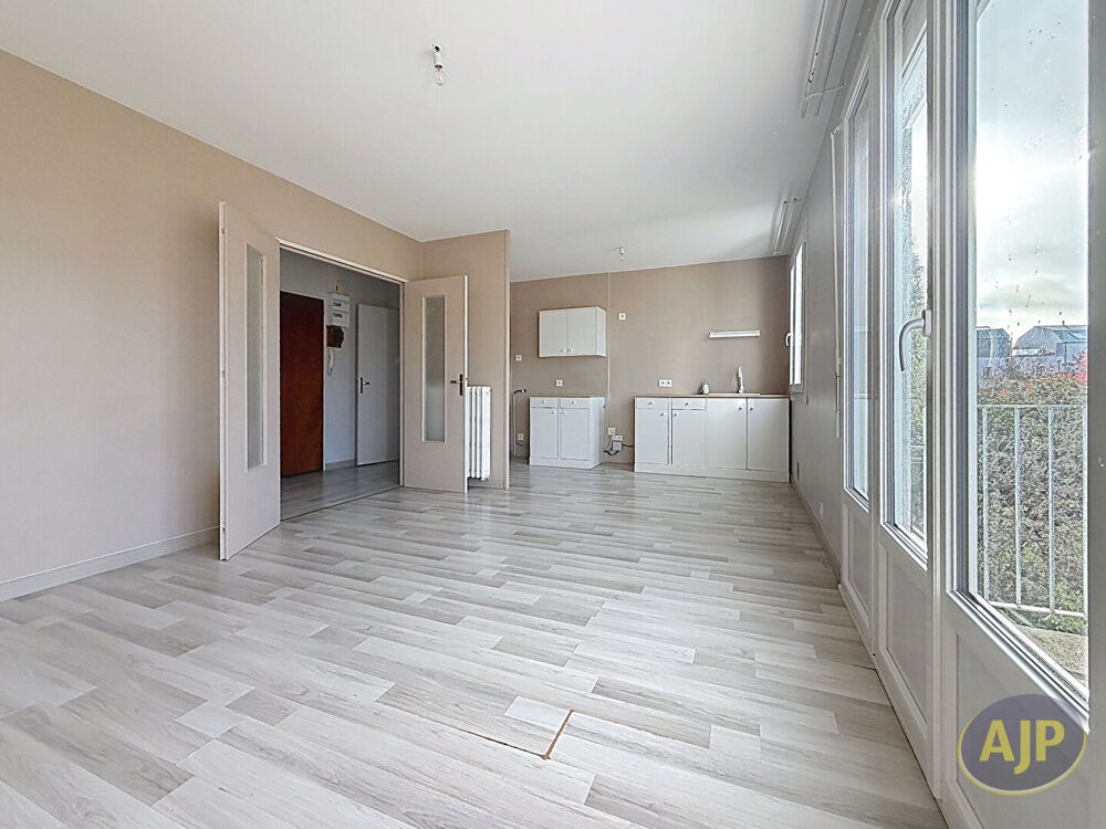T2 DERNIER ETAGE ST HERBLAIN