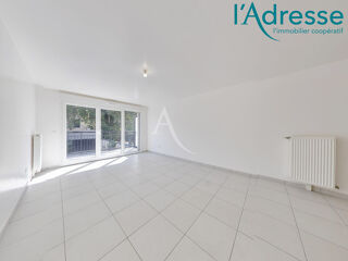  Appartement à louer 3 pièces 64 m²