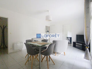  Appartement à louer 3 pièces 52 m²