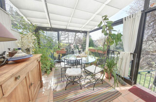  Maison à vendre 10 pièces 215 m²