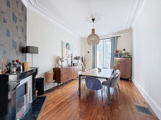  Maison  vendre 8 pices 210 m