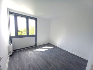  Appartement à louer 3 pièces 60 m²