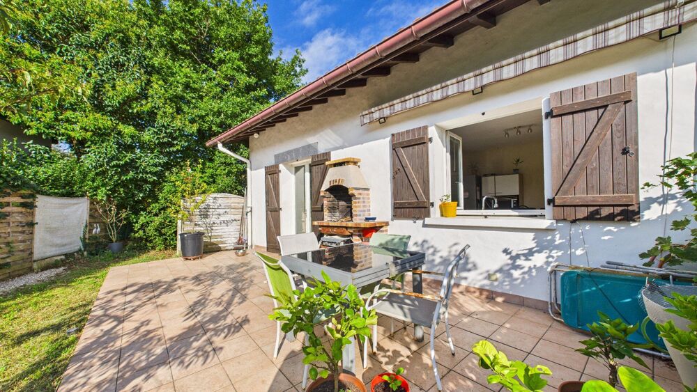 � vendre  Maison Gu�thary (64210)