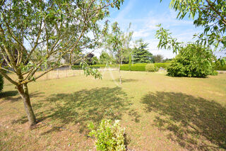  Terrain à vendre 819 m²