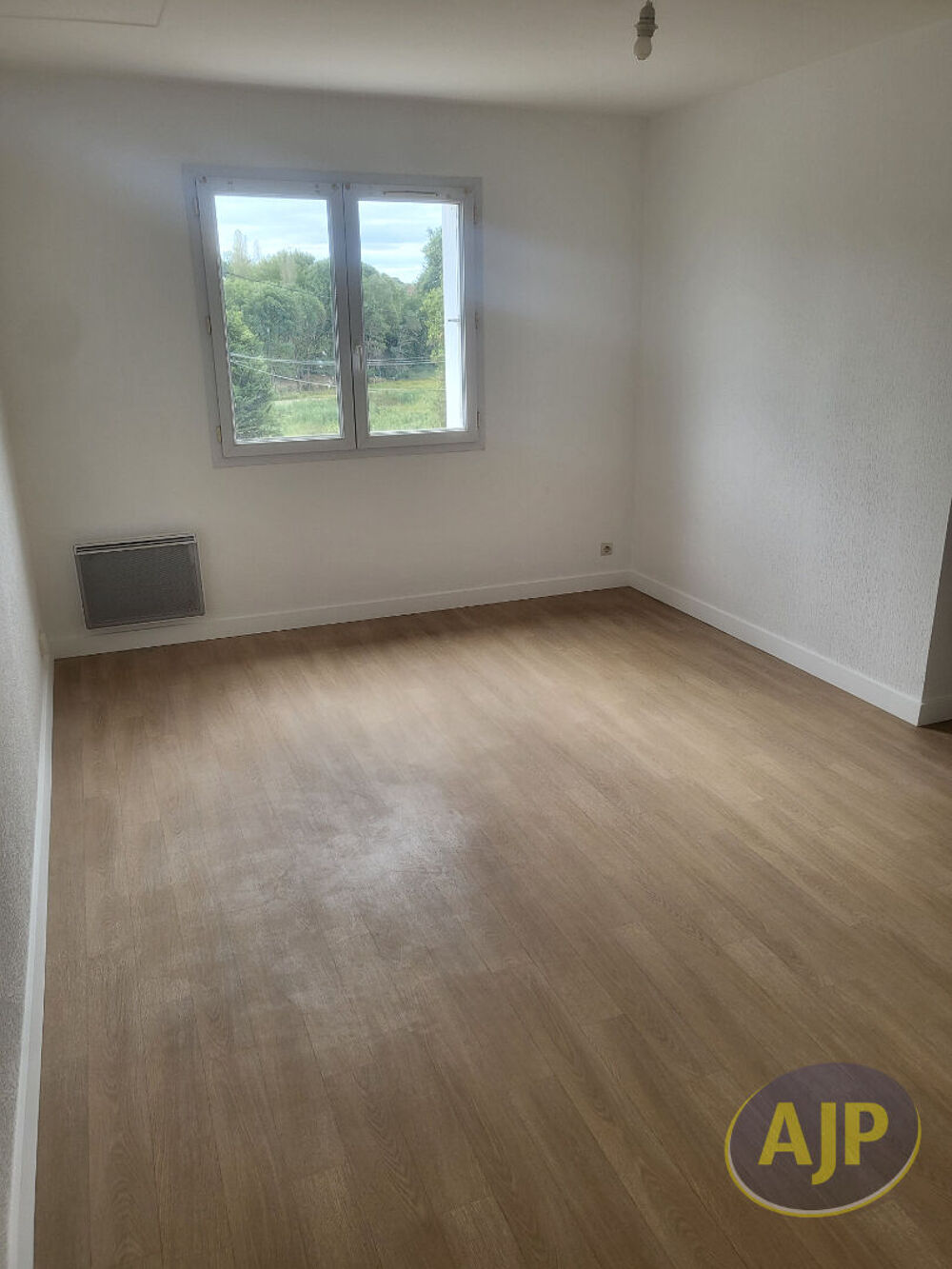 Location Appartement Appartement 3 pièces 56m2 à 5 km du centre de Ste Pazanne Sainte pazanne