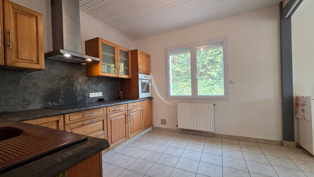 Coup de Coeur Assuré à Commequiers : Maison Familiale avec Grand Jardin Arboré !