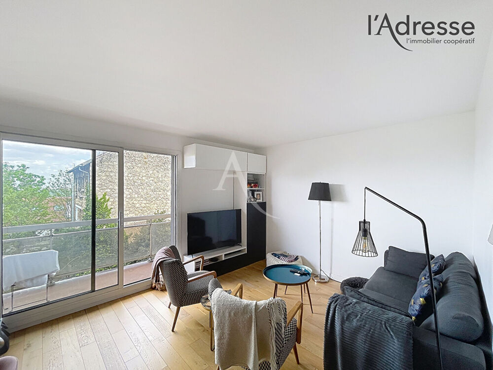 Appartement Suresnes 5 pièce(s) 89.02 m2 avec 2 balcons terrasse