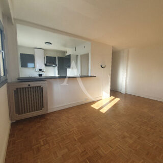  Appartement à louer 3 pièces 60 m²