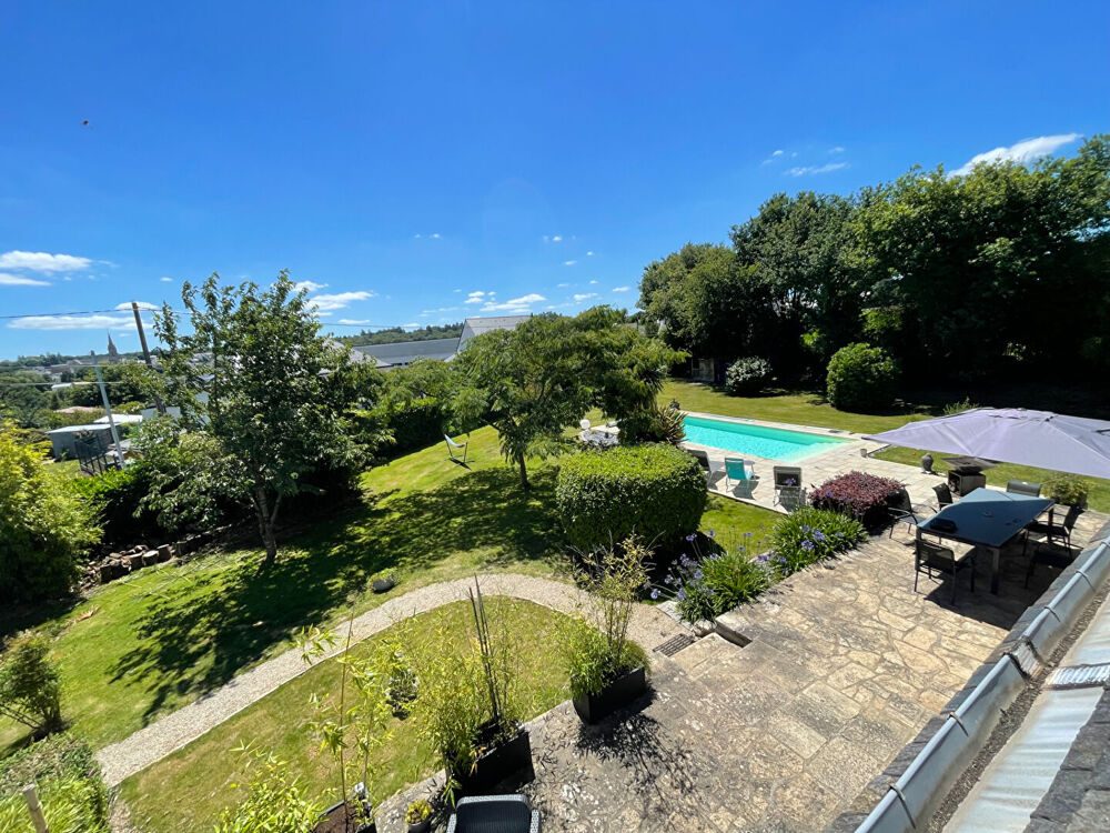 Maison 4 chambres avec 2000 m² de terrain et une piscine