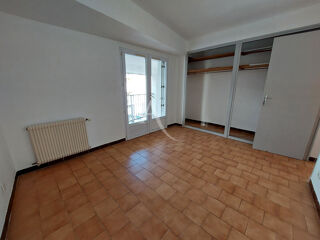  Appartement à louer 3 pièces 64 m²