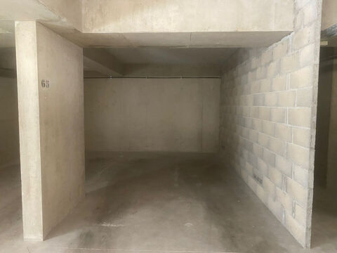  Parking / Garage � louer 