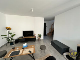  Maison à louer 4 pièces 83 m²