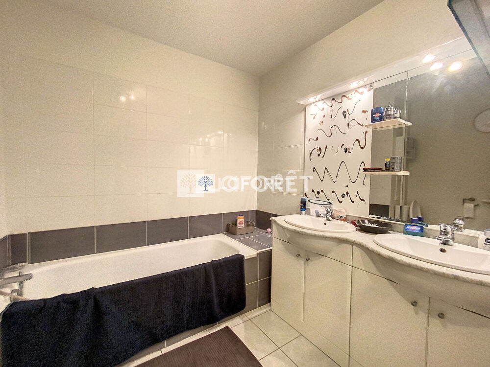 Location Appartement Appartement Meublé Bourgoin Jallieu 2 pièce(s) 44.70 m2 Bourgoin jallieu