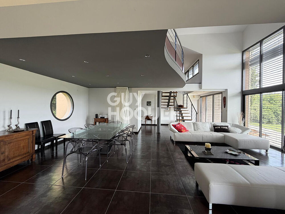Maison 8 pièces 193 m² · à Sassangy · 193 m² · 549 000 €