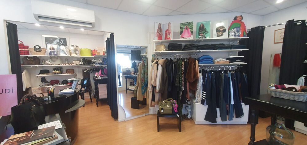 Vente Immeuble A Vendre Immeuble compos� de 4 Lots � Cazeres rentabilit� 7% env. Cazeres