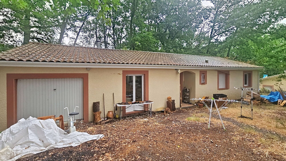 Maison avec jardin vendue louée, avec travaux à prévoir