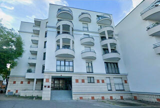  Appartement à louer 2 pièces 47 m²