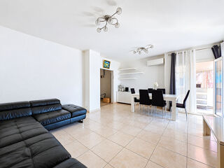 Vente Appartement Appartement 108m2 à Avignon 5 pièces, 4 chambres avec CLIMATISATION et BALCON Avignon