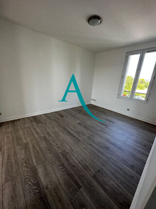  Appartement à louer 3 pièces 70 m²