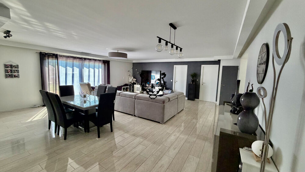 Maison contemporaine à Roquebrune sur Argens