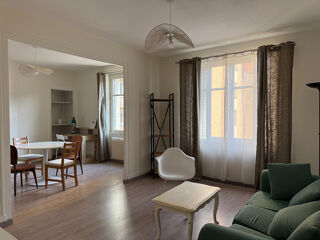  Appartement à louer 2 pièces 65 m²