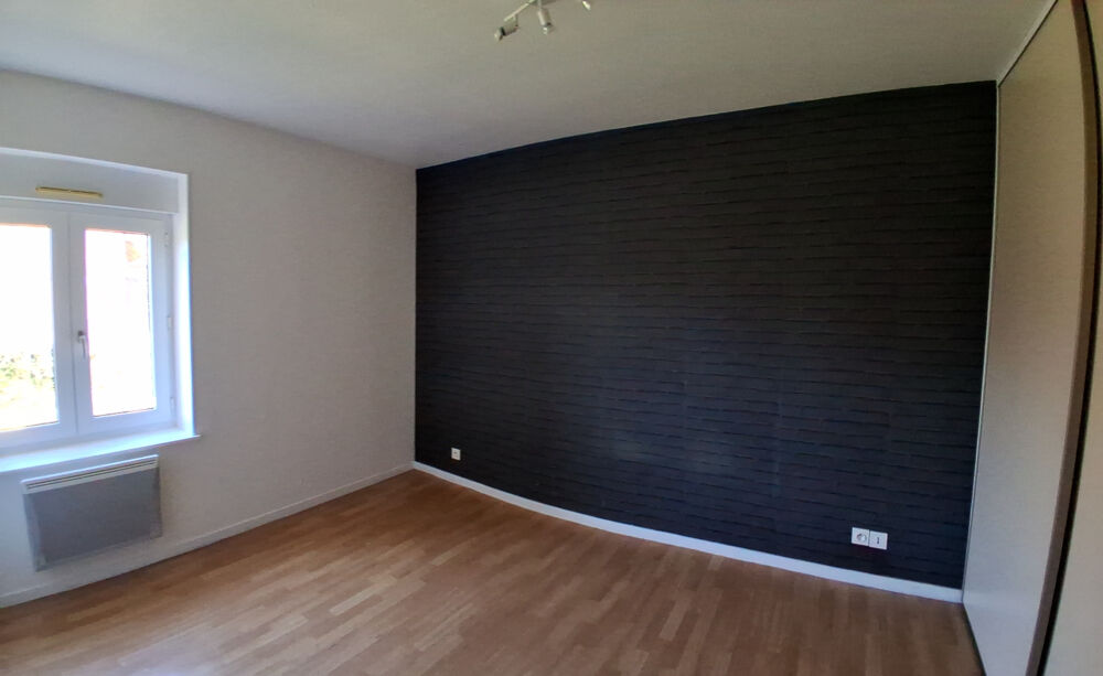 Location Appartement Appartement en RDC, au bourg de St Germain du Bois St germain du bois