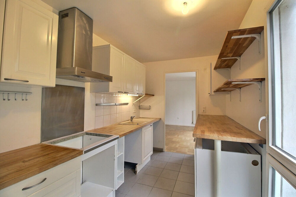 Vente Appartement Appartement 4 pièces 78 m² à vendre à Massy, idéalement situé quartier Atlantis Massy