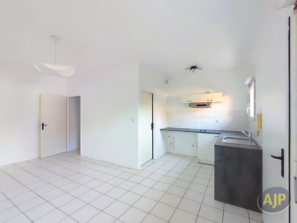 Appartement 2 pièce(s) 45.03 m2 GUJAN-MESTRAS (33470)