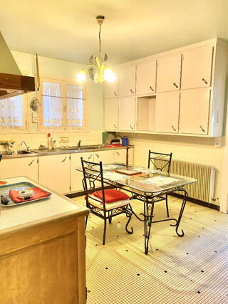  Maison � vendre 9 pi�ces 280 m�