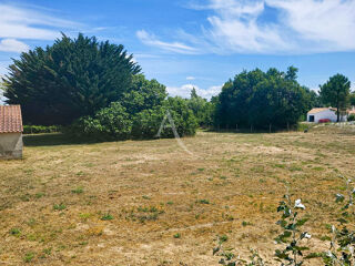  Terrain à vendre 915 m²
