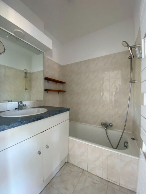  Appartement � louer 1 pi�ce 28 m� Le cannet