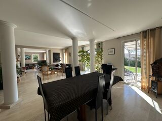  Maison � vendre 8 pi�ces 238 m�