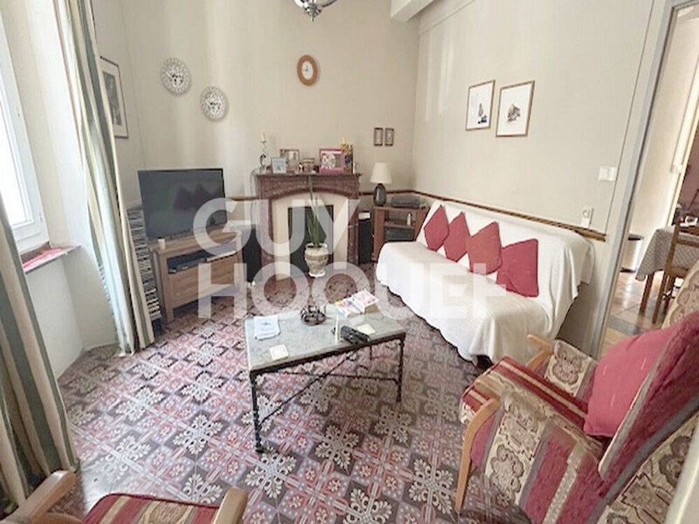 Vente Maison À Vendre  Élégante Maison de Maître au Coeur du Village de Olonzac 34210 Olonzac