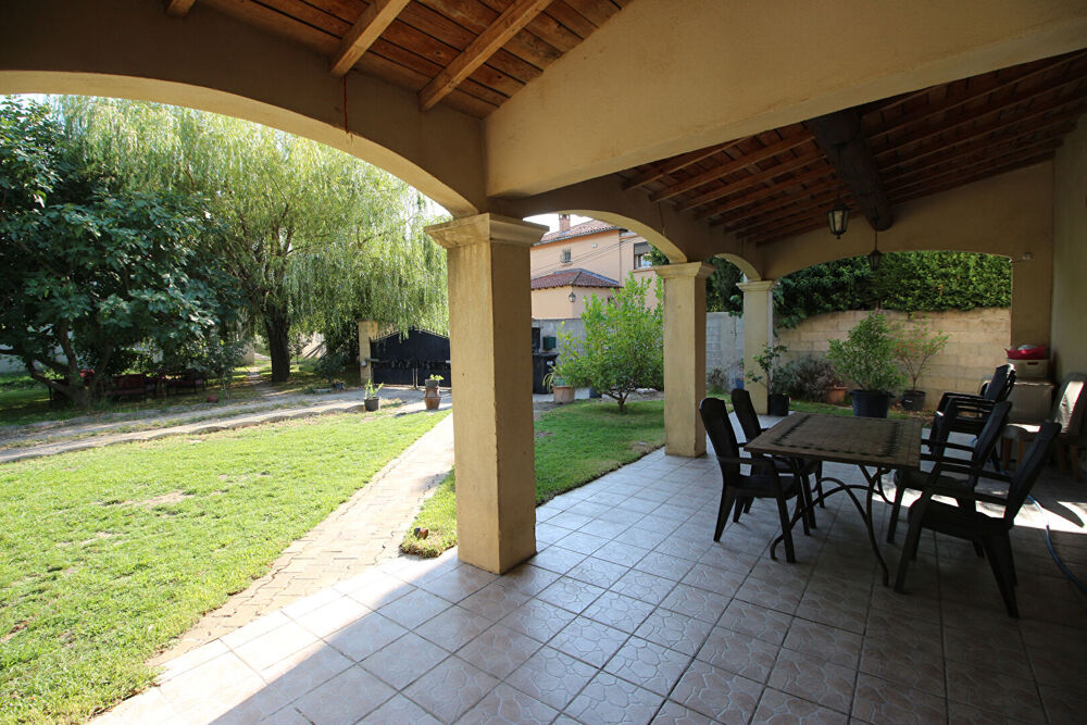 Vente Maison Maison spacieuse de 7 pièces à vendre à Avignon, proche écoles et commodités Avignon