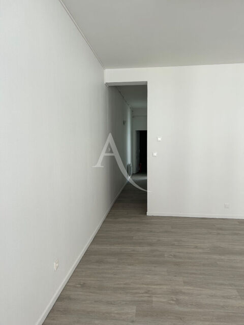 "LOCAL COMMERCIAL 3 PIECES 59M2" 450 72000 Le mans