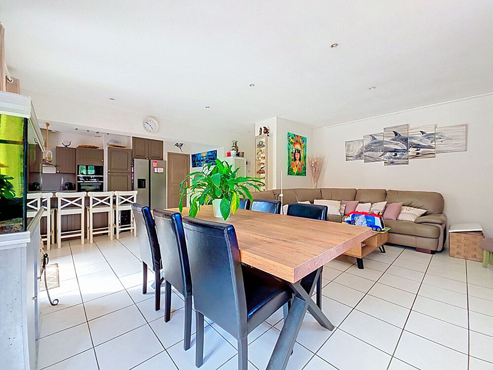 EXCLUSIVITE : MAISON DE PLAIN PIED 4P 88M2 AVEC JARDIN ET PISCINE