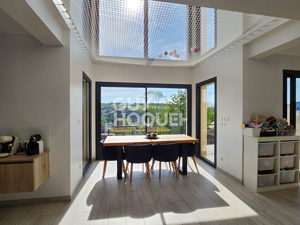 Maison 6 pièces 144 m² · à Nezel · 144 m² · 440 000 €