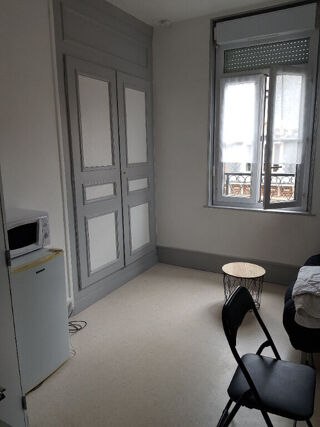 Appartement à louer 1 pièce 13 m²