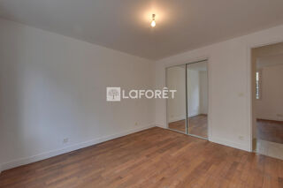  Appartement à louer 4 pièces 75 m²