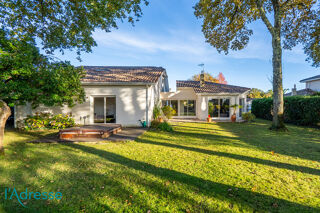  Maison  vendre 8 pices 213 m